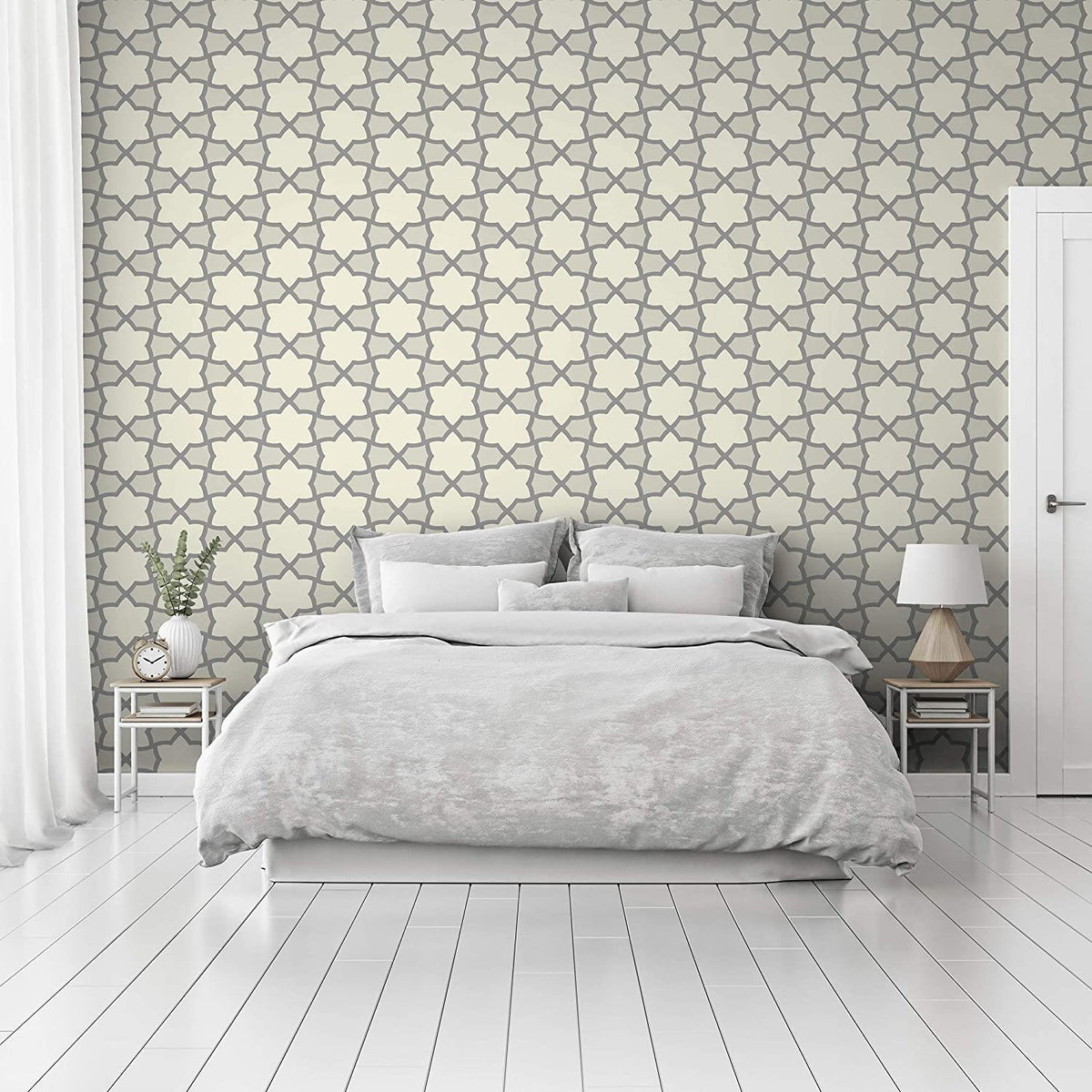 Arthouse Rio Silver Metallic Finish Wallpaper - Interlocking Star Lattice Motif - Enhanced with Raised Glitter - 690701
