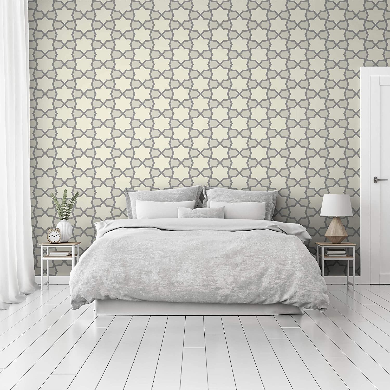 Arthouse Rio Silver Metallic Finish Wallpaper - Interlocking Star Lattice Motif - Enhanced with Raised Glitter - 690701