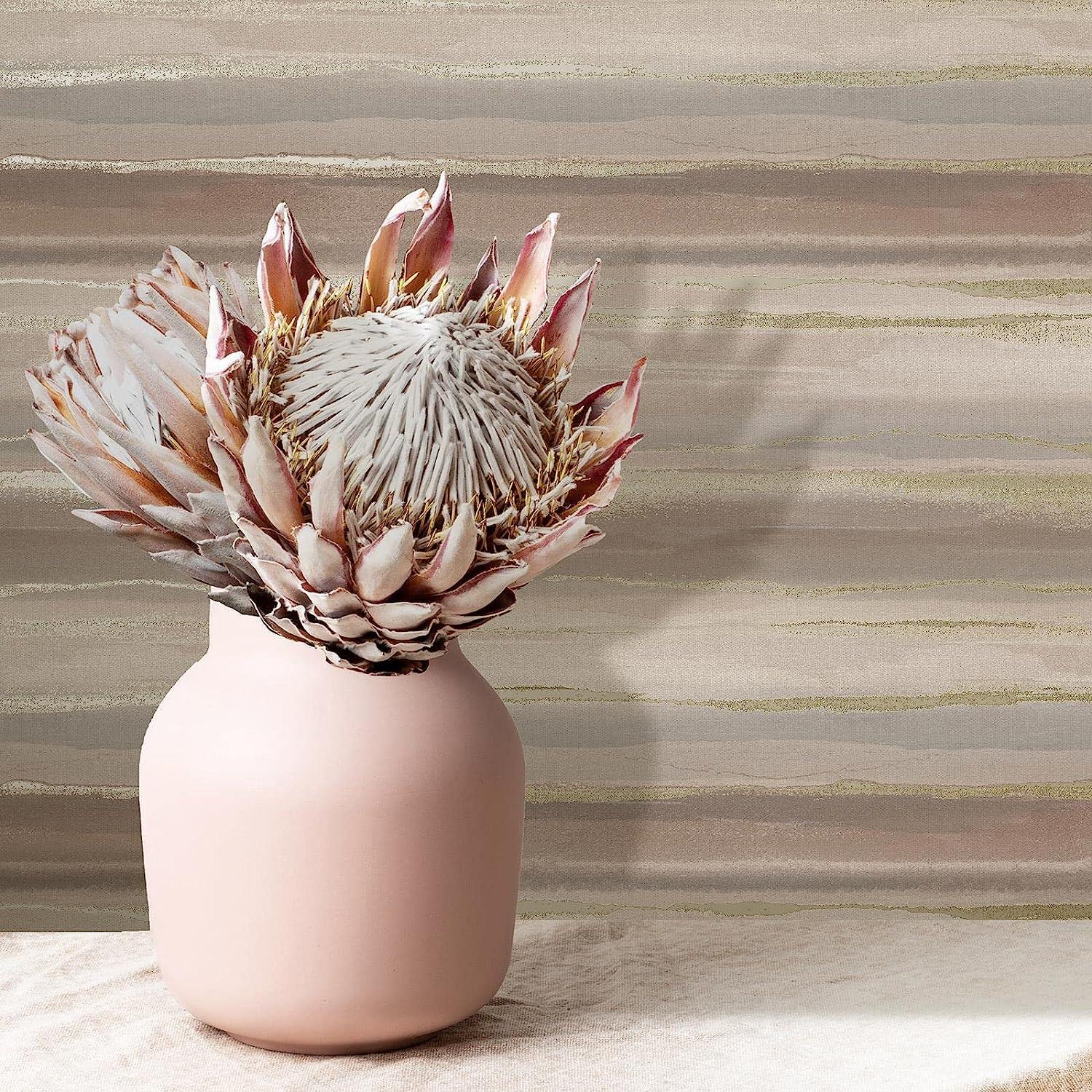 RASCH (U.K) Limited Horizon Wallpaper - Modern Wallpaper for Living Room, Bedroom, Fireplace - Decorative Luxury Wall Paper with Landscape Design (Dusky Pink, Metallic Gold)